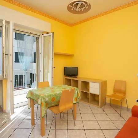 M116 - Marcelli, Bilocale In Centro E Fronte Mare Apartamento