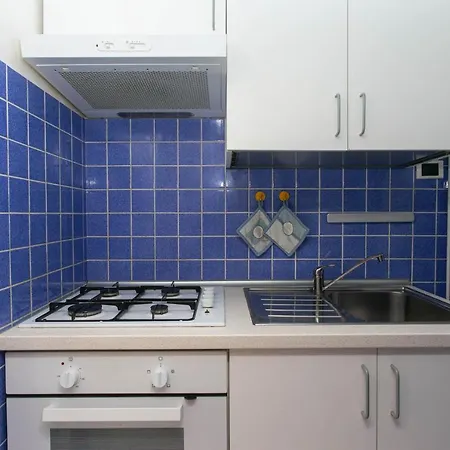 M116 - Marcelli, Bilocale In Centro E Fronte Mare Apartamento