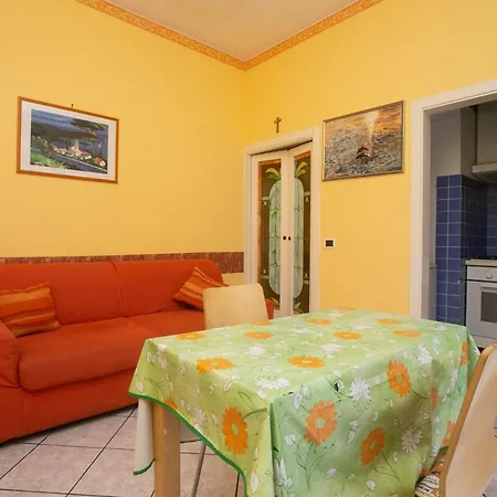 M116 - Marcelli, Bilocale In Centro E Fronte Mare * Marcelli