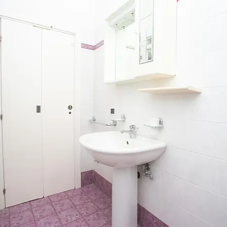 M116 - Marcelli, Bilocale In Centro E Fronte Mare * Marcelli